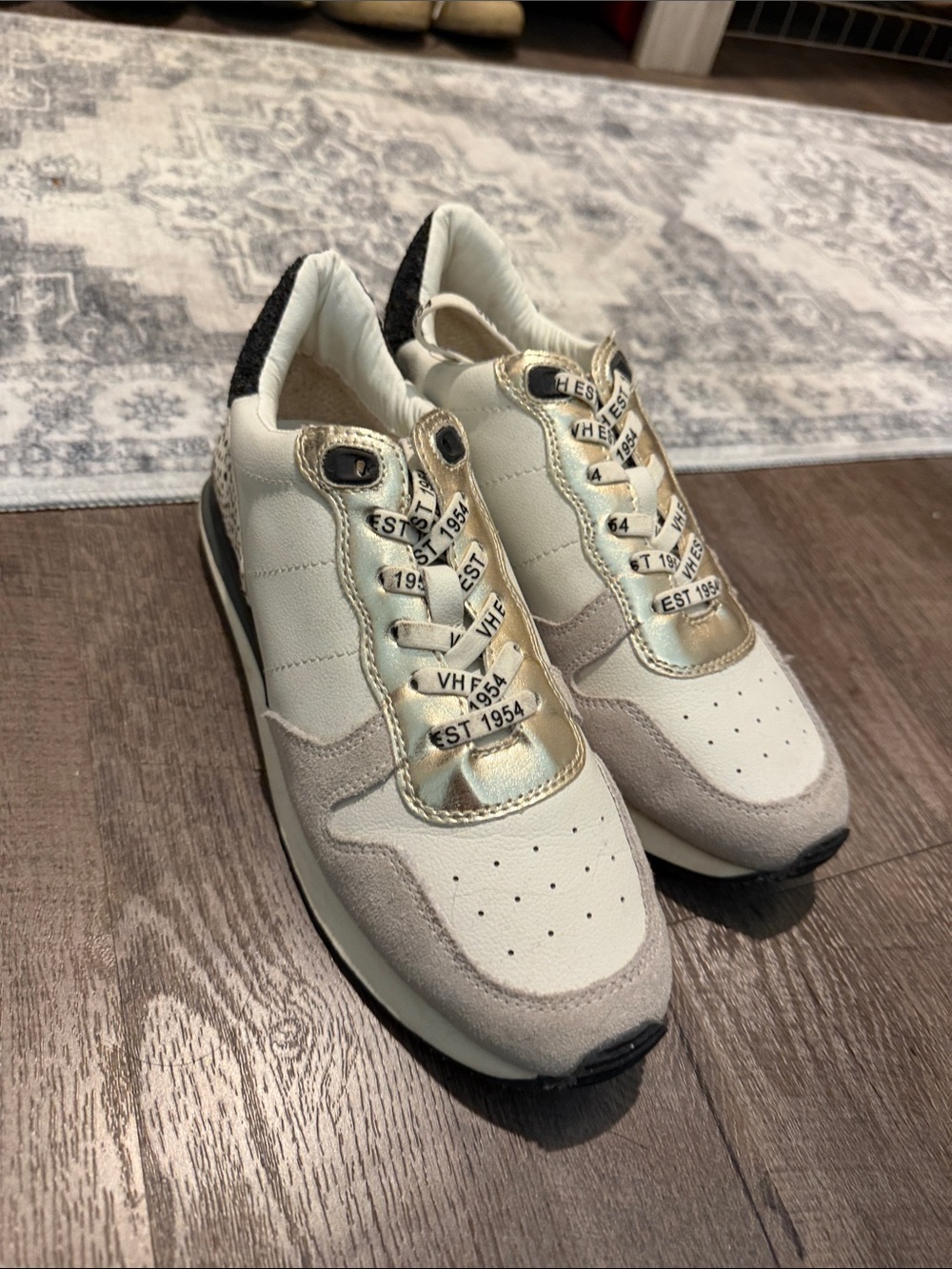Vintage Havana Cream and Gold Women's Sneakers